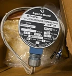 Superior Electric M093-FD-301 *new* Synchronous Motor Stepping Slo-syn. Price: $42.00.
